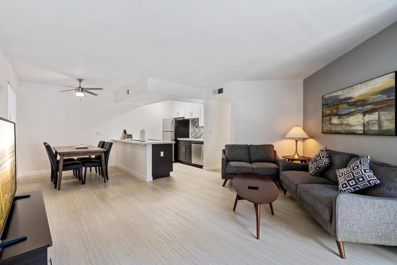 Newly Renovated 2Br Apartment W Pool By Stay Gia Phoenix Ngoại thất bức ảnh